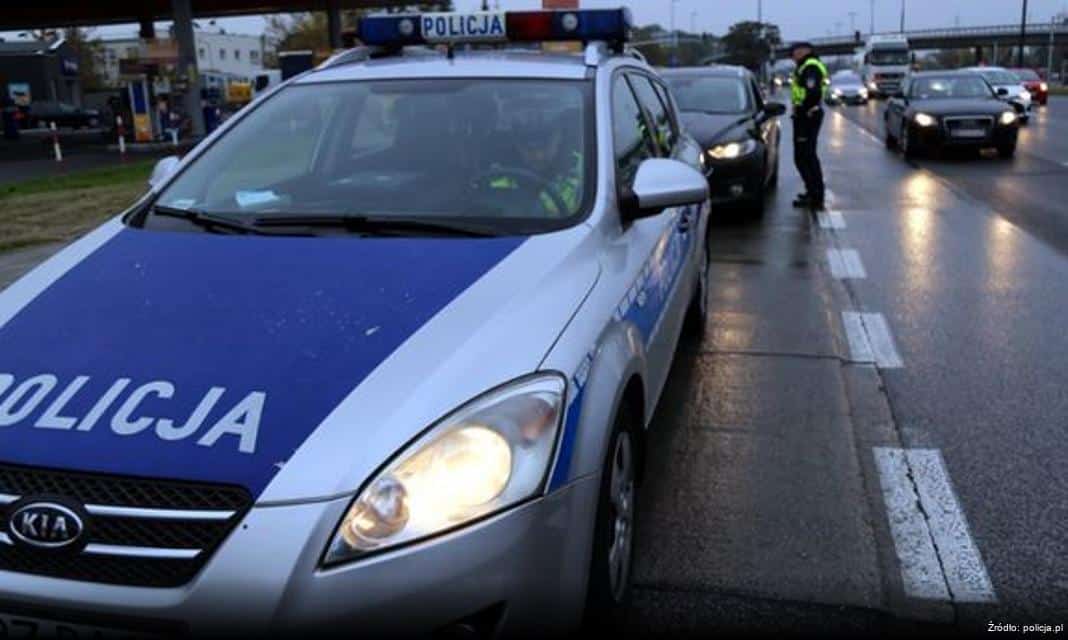 Działania policji w Płońsku: Zatrzymania kierowców z sądowymi zakazami i alkoholem we krwi