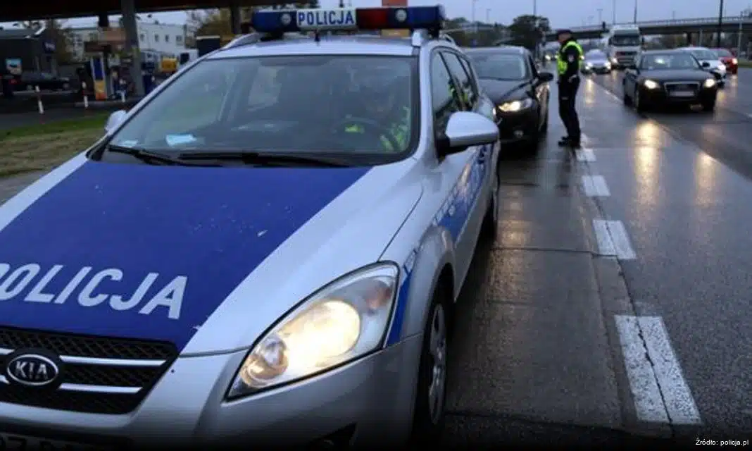 Akcja „Łapki na kierownicę” ma na celu poprawę bezpieczeństwa na drogach